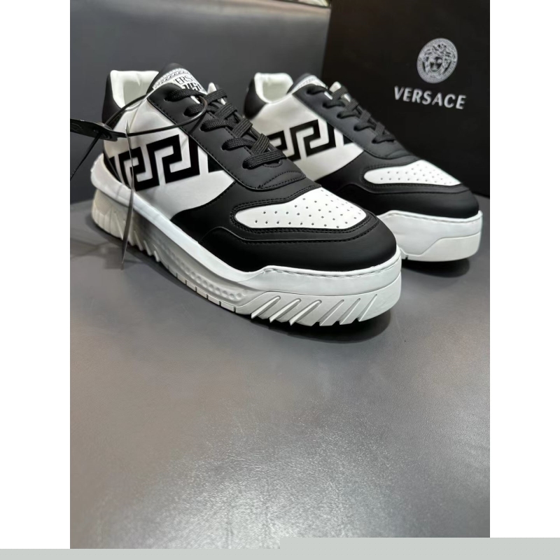 Givenchy Sneakers